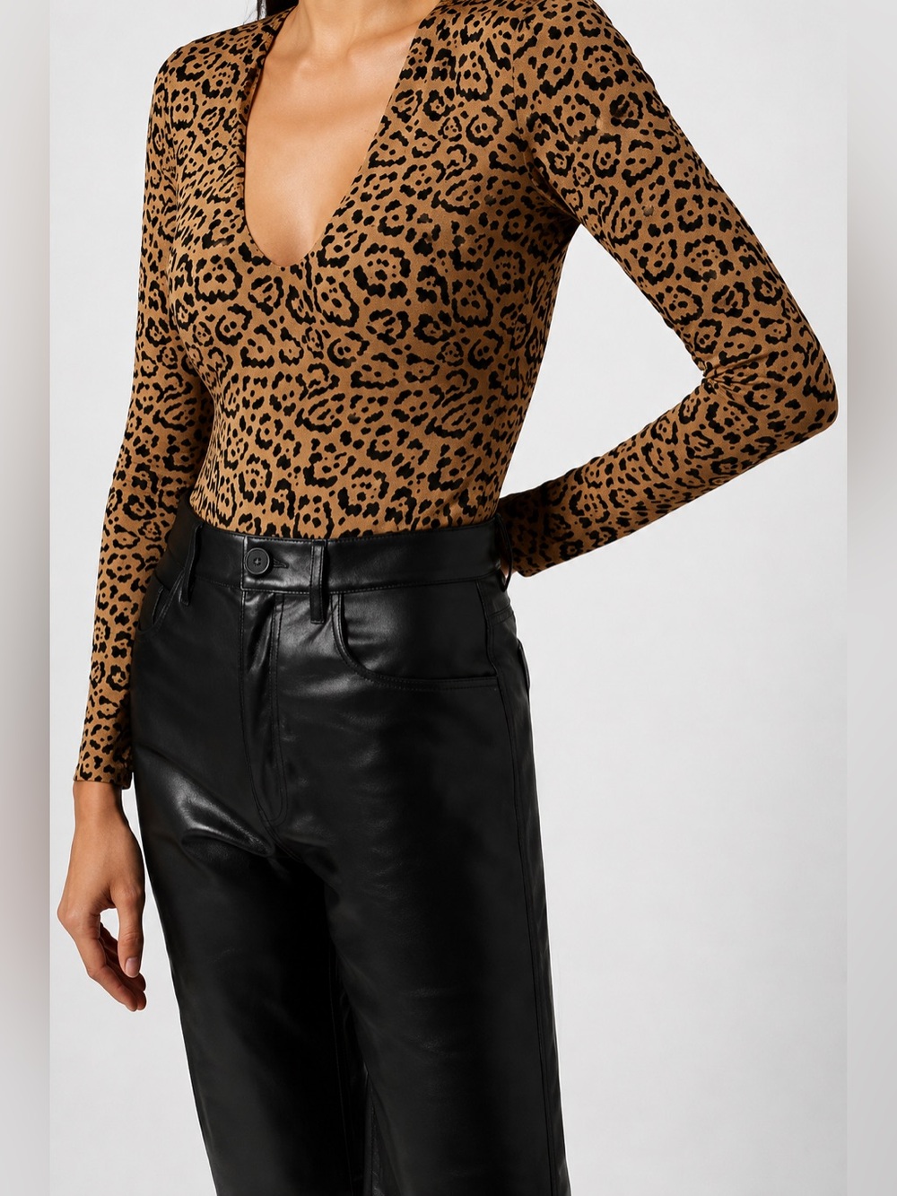 Good American Leopard Power Shoulder Bodysuit - Picture 2 of 16